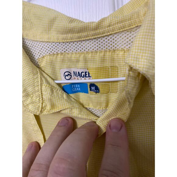 Magellan fish gear button down shirt size medium - Picture 2 of 4